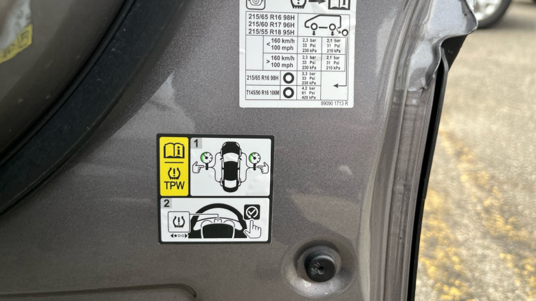 Renault Captur 1.0 TCE 90 Iconic 5dr Petrol Hatchback